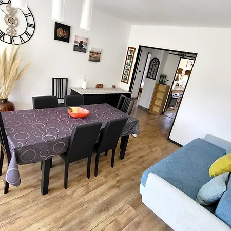 T3 Au Calme A 600 M Des Plages Avec Parking, Wi-fi Et Equipements Modernes - Fr-1-316-331 Apartment *